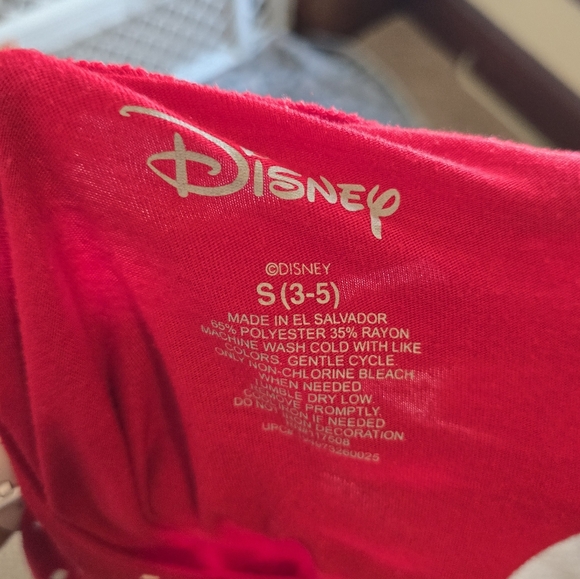 Short sleeve stitch christmas t shirt. Small juniors - Picture 5 of 5